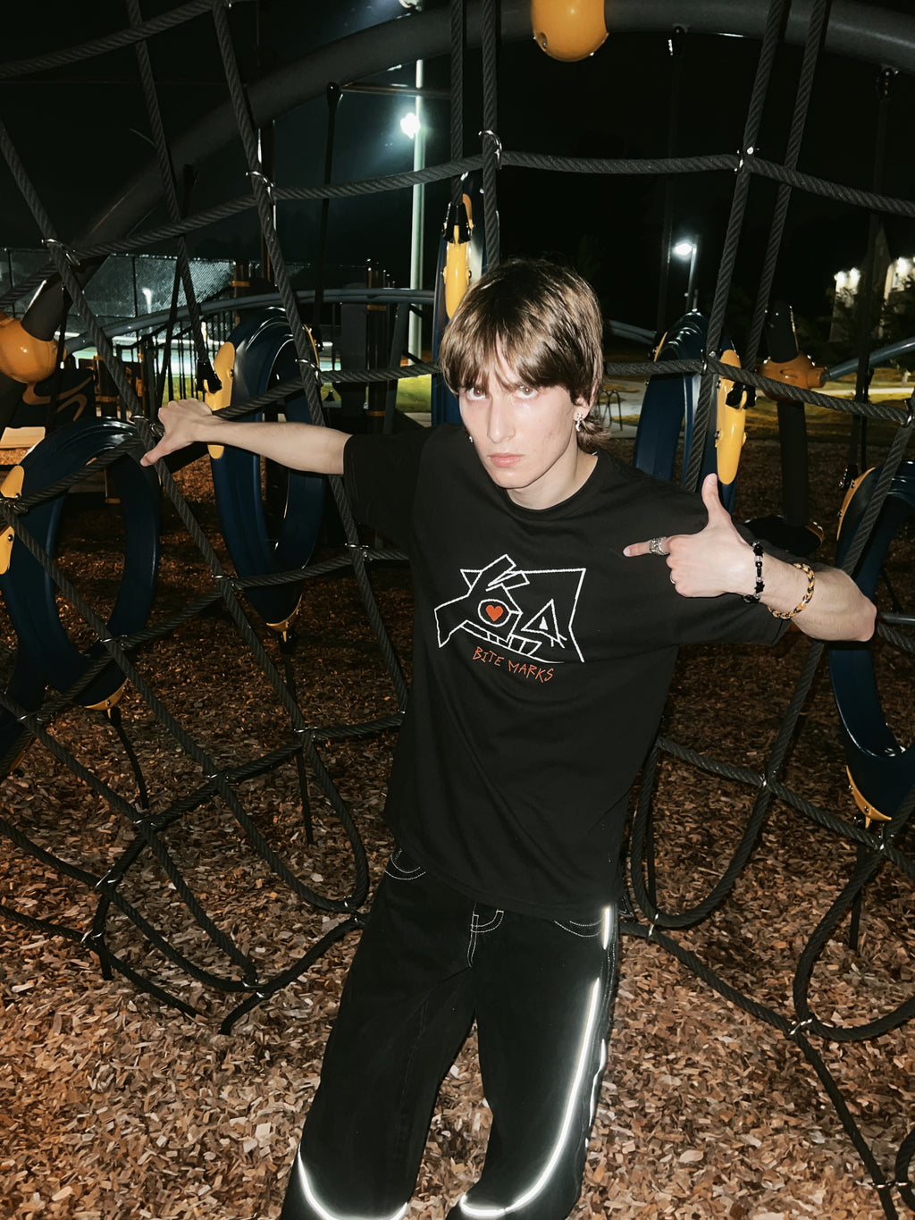 [LIMITED] "BITE MARKS" HEAVYWEIGHT GRAPHIC TEE